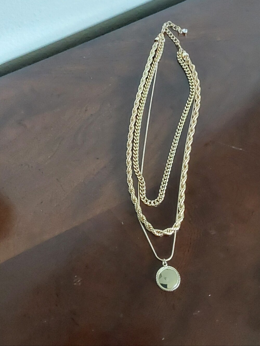 3 Layered‎ Rope  Gold Tone Chain - Picture 5 of 5